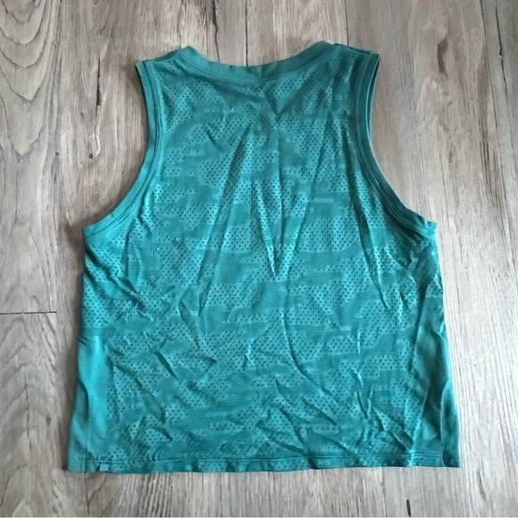 Lululemon Teal Sleeveless Women's Top​​ - Picture 4 of 4